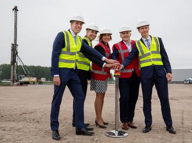 Prologis & Hema vieren start bouw distributiecentrum